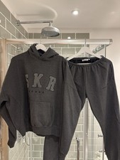 Sisters and seekers grey